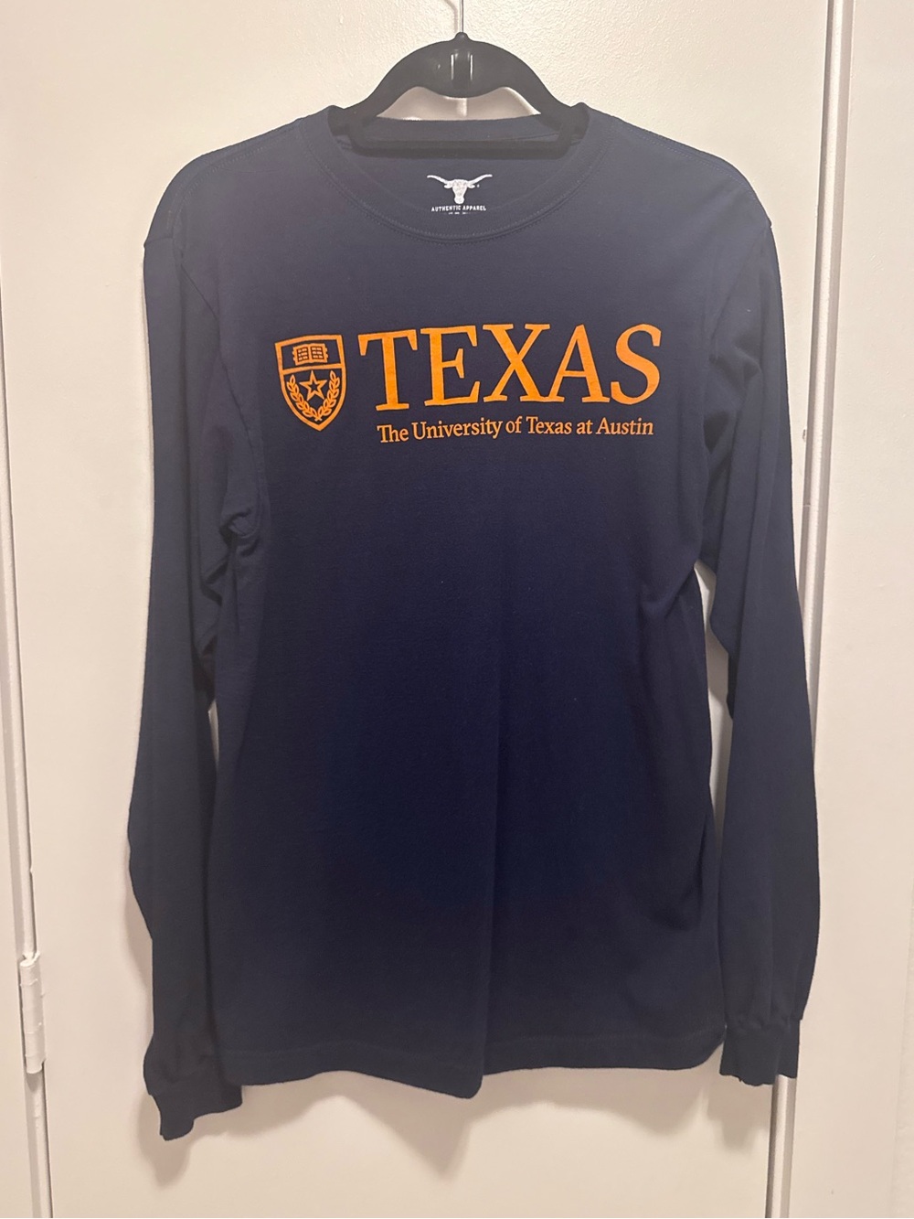 Adult Small Texas Longhorn University of Texas at Austin Navy Long Sleeve Shirt
